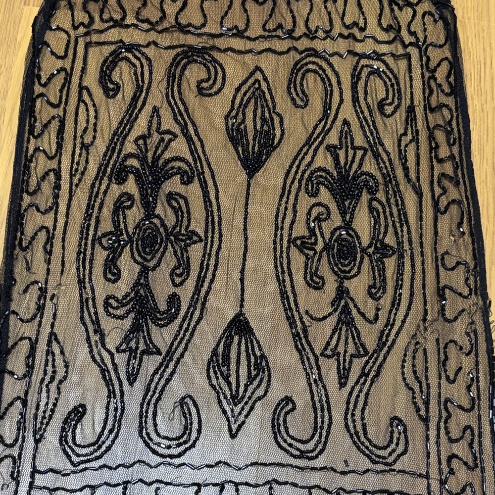 Elegant Black Sheer Scarf - Picture 6 of 6